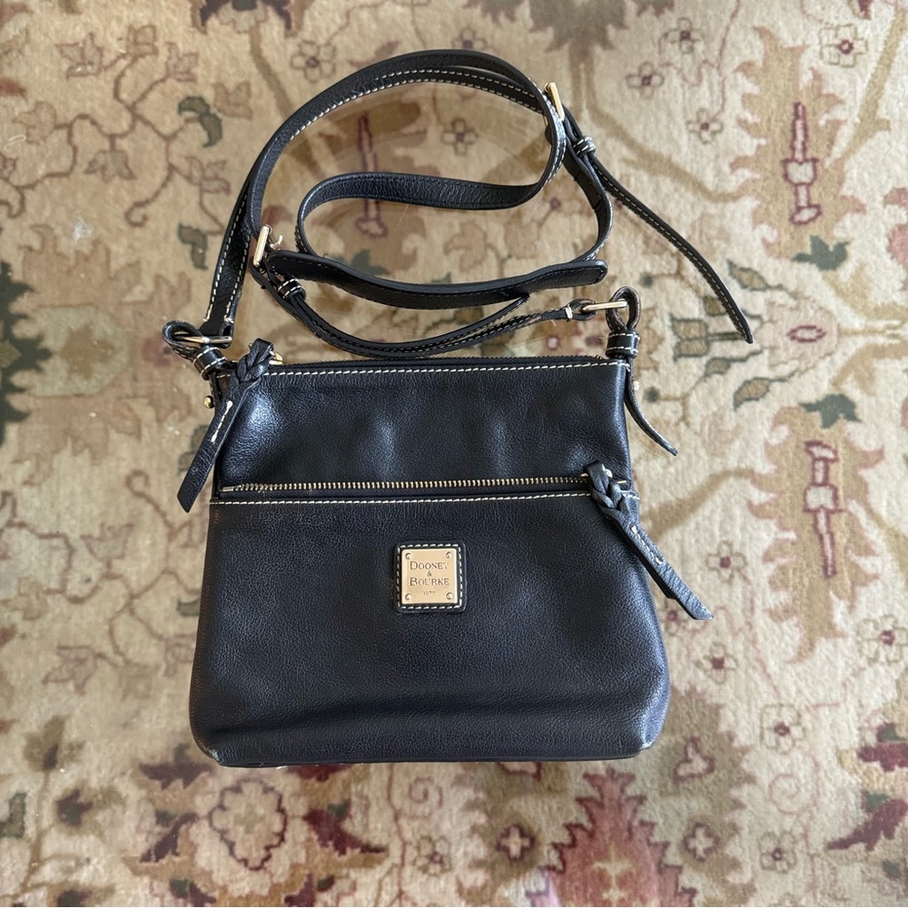 Dooney & Bourke black leather crossbody bag